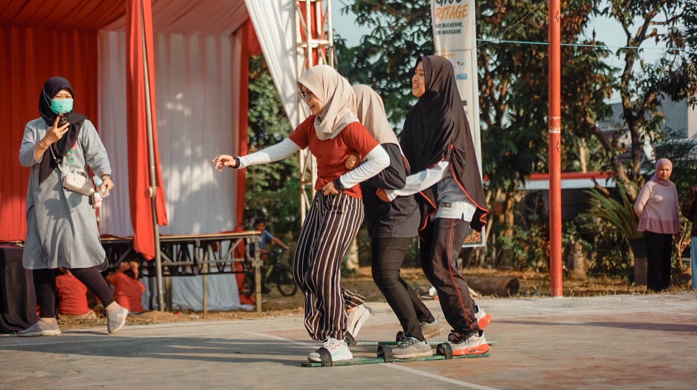 Lomba bakiak